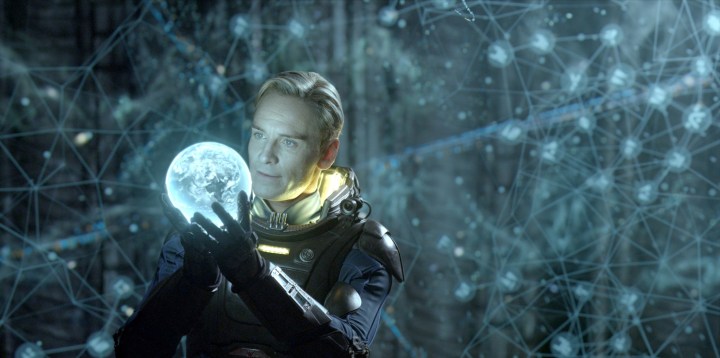 PROM-008 -  Aboard an alien vessel, David (Michael Fassbender) makes a discovery that could have world-changing consequences.